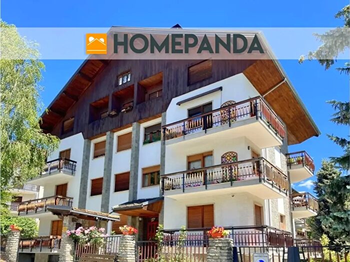 Appartamento quadrilocale in vendita in Viale Bramafam, Bardonecchia