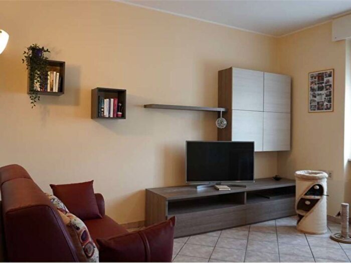 Appartamento monolocale in affitto in via sorrento, Baggio, Milano