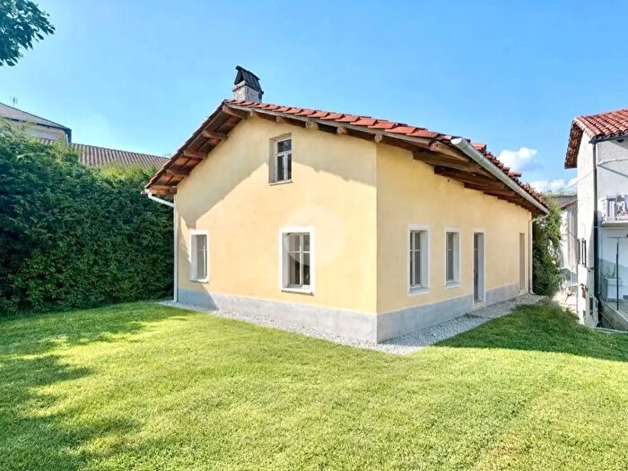 Case in Vendita e in Affitto - 2