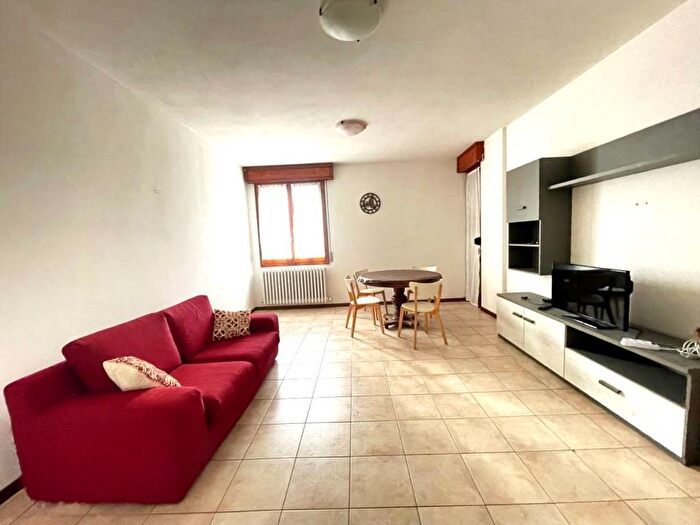 Appartamento trilocale in affitto in Centro, Concordia sulla Secchia