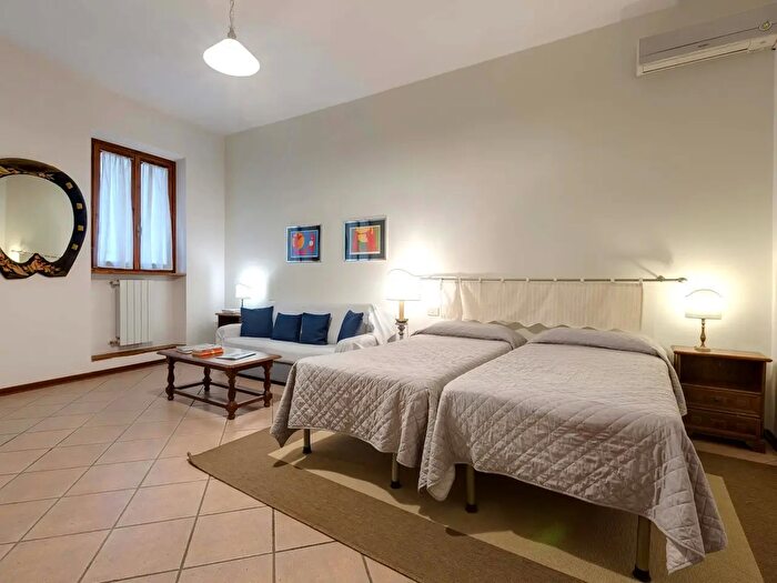 Appartamento monolocale in affitto in Via dei Tavolini, Firenze