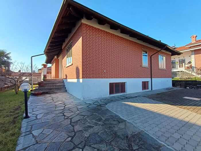 Casa con 5 locali in vendita in Via Puccini, San Francesco Al Campo