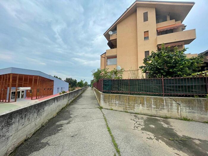 Appartamento quadrilocale in affitto in Via Giuseppe Garibaldi, Tetti Rosa, Vinovo