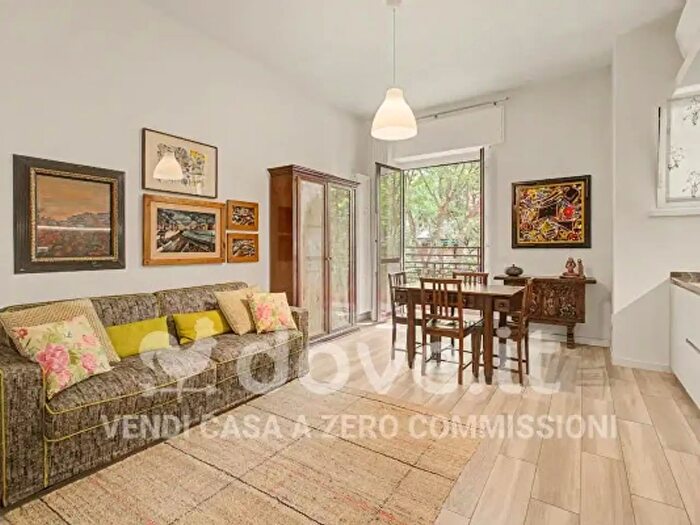 Appartamento bilocale in vendita in Via Teodosio, Milano