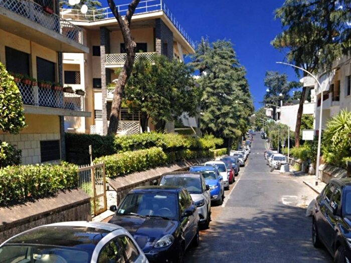 Appartamento in affitto in Via del Giordano, Eur, Roma