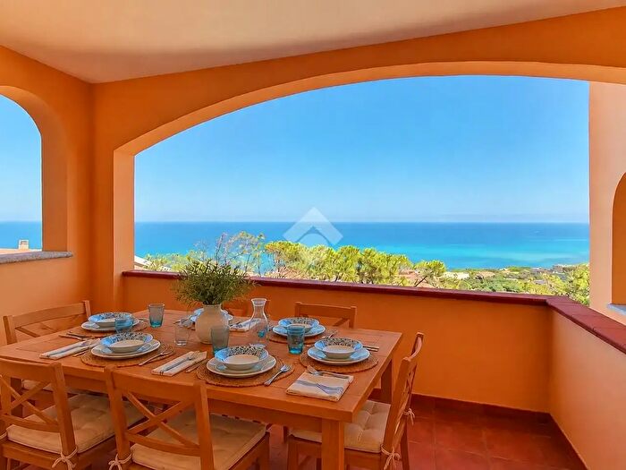 Appartamento bilocale in vendita in Via Sardegna, Castelsardo