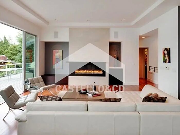 Appartamento trilocale in vendita in Via Rimembranze, Desenzano Del Garda