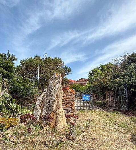 Casa con 5 locali in vendita in Arbus