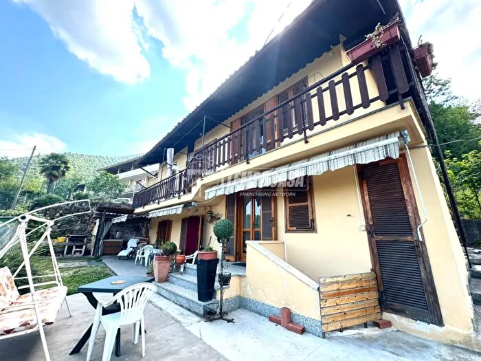 Casa quadrilocale in vendita in Via Sis, Val Della Torre