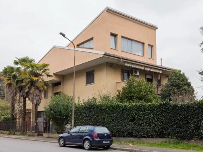 Appartamento quadrilocale in vendita in Novara