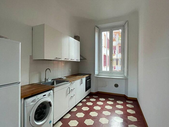 Appartamento trilocale in affitto in Via Spartaco, Cadore, Milano