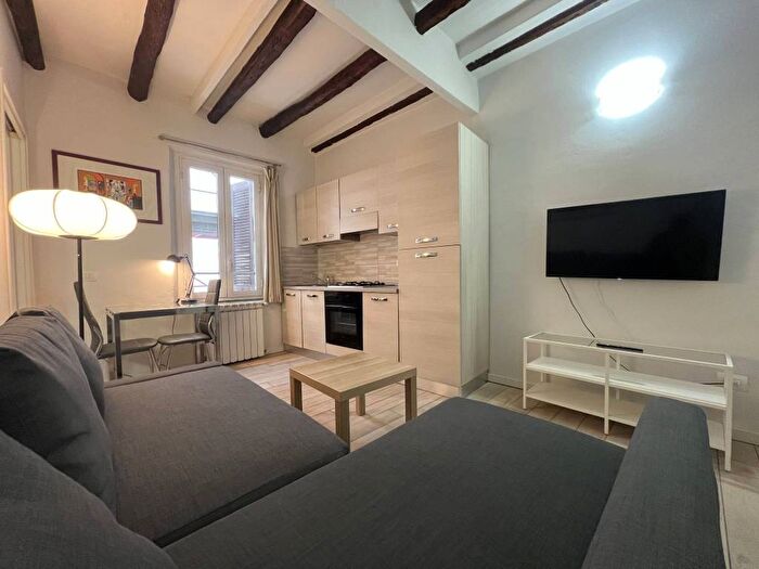 Appartamento bilocale in affitto in Via Filippo Argelati, Navigli Darsena, Milano