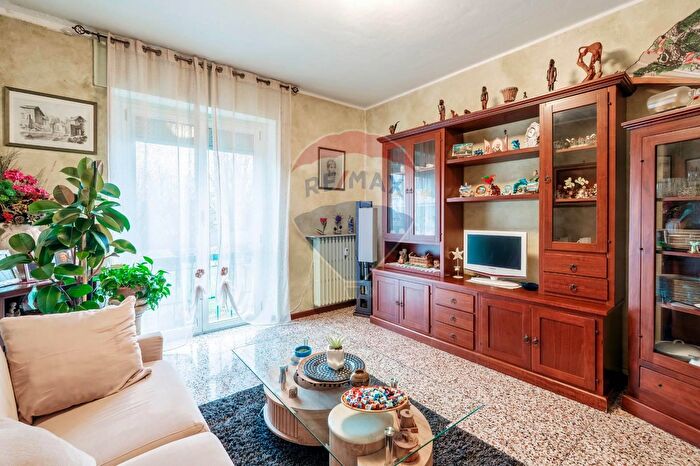 Appartamento con 5 locali in vendita in Via Magnocavallo, Brescia