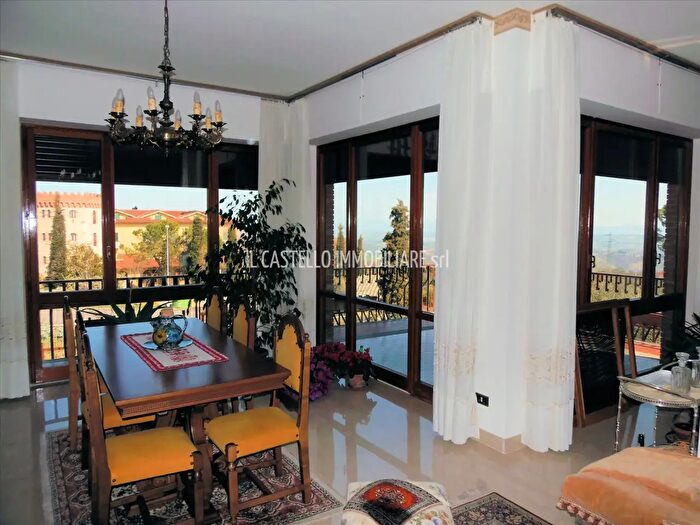 Appartamento con 5 locali in vendita in Via Montegrappa, Sarteano