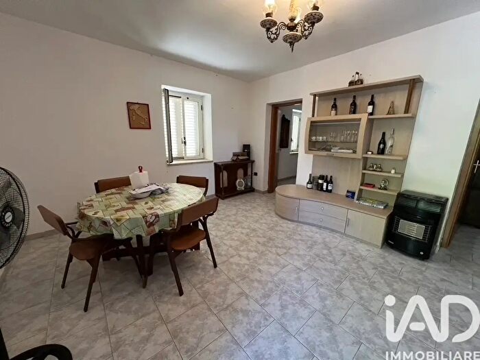 Casa con 5 locali in vendita in Via Bellavista Snc, Simeri Crichi