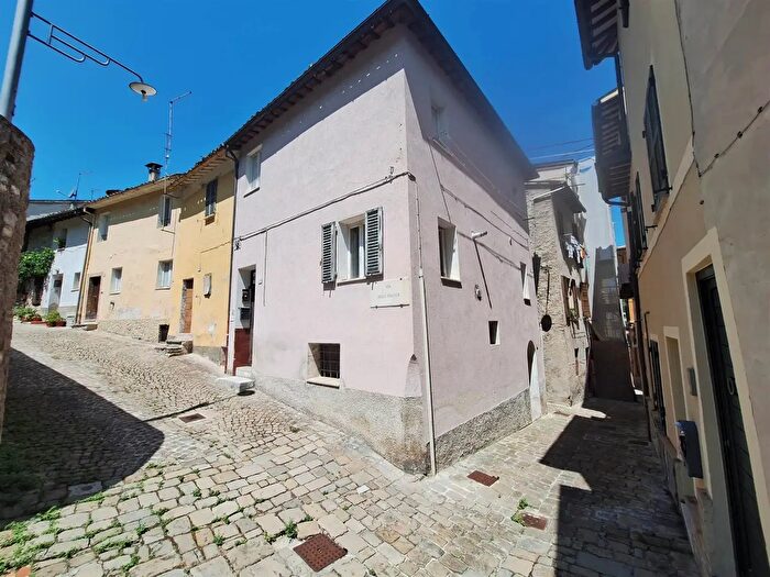 Casa trilocale in vendita in San Severino Marche