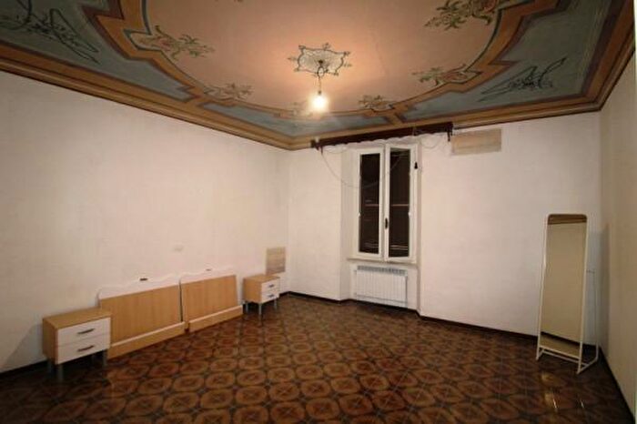 Appartamento con 6 locali in affitto in Via Settembre, Jesi