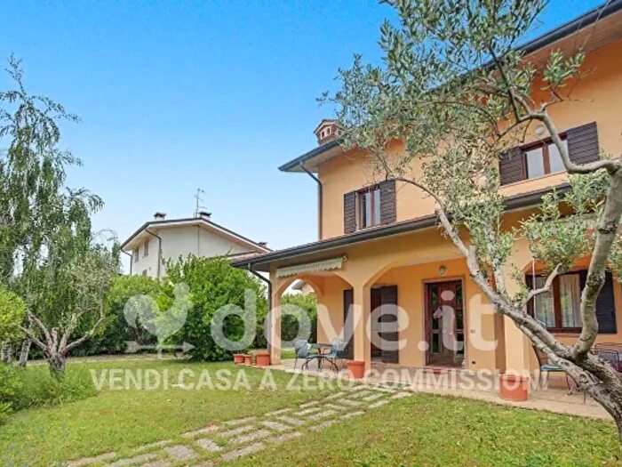 Casa con 5 locali in vendita in Via del Donatore, Affi