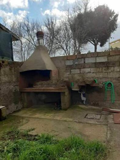 Casa con 6 locali in vendita in Via Baudioni, Laconi