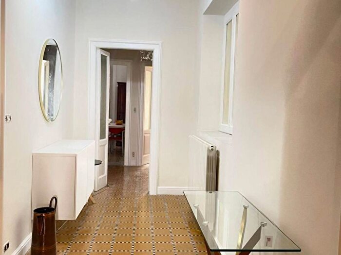 Appartamento trilocale in affitto in Corso Umberto I, Borgo, Taranto