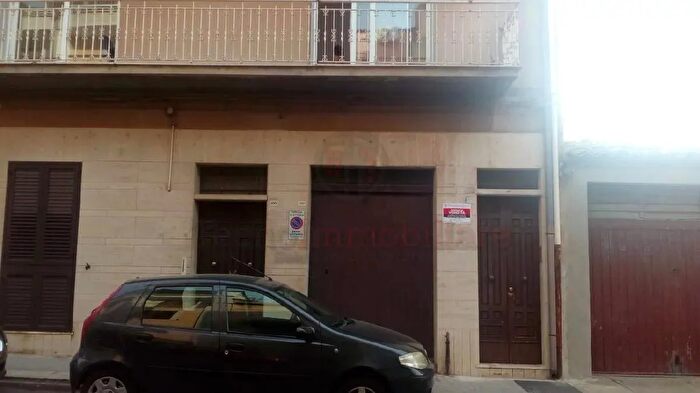 Appartamento con 5 locali in vendita in Via Ratazzi, Vittoria