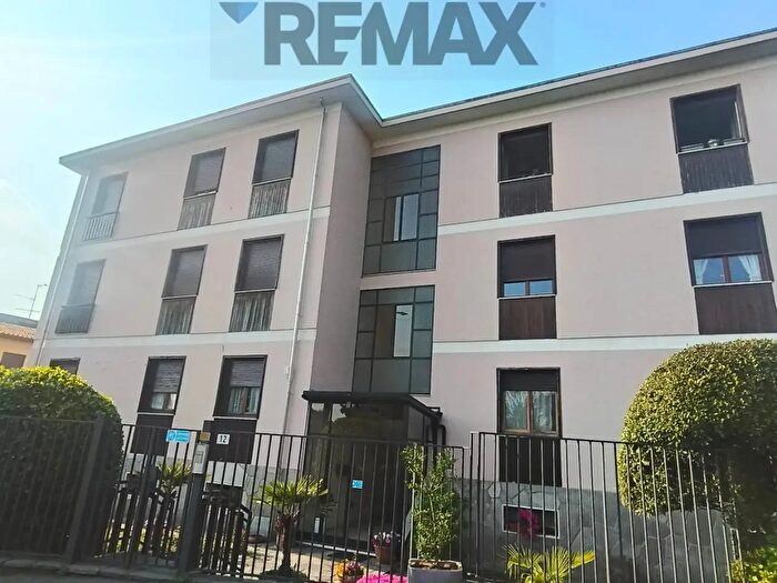 Appartamento quadrilocale in affitto in Via Vignareto, Besana In Brianza