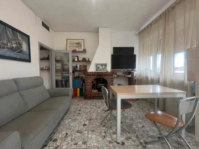 Appartamento con 5 locali in vendita in Castagneto Carducci