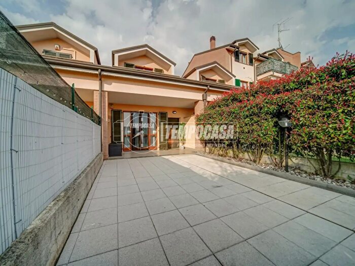 Casa trilocale in vendita in Via Gioacchino Rossini a, Cavaria Con Premezzo