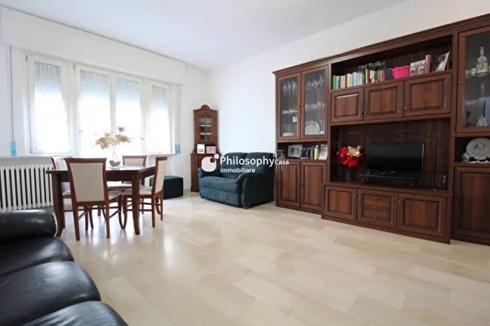 Appartamento con 5 locali in vendita in Ancona