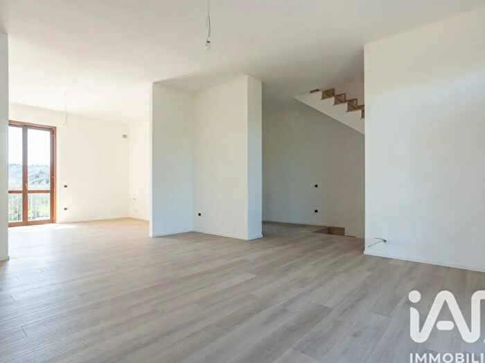 Casa con 5 locali in vendita in Localitãnbsp Valle Cascia, Montecassiano