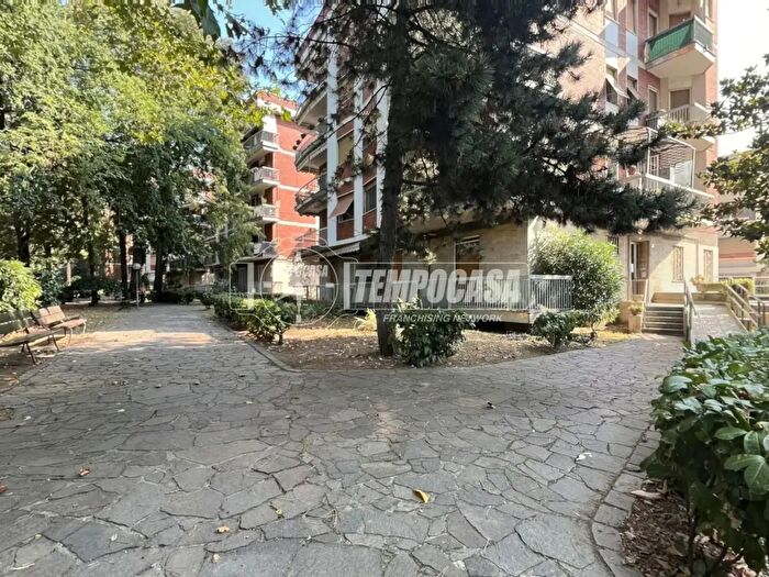Appartamento bilocale in vendita in Via Montello, Brugherio