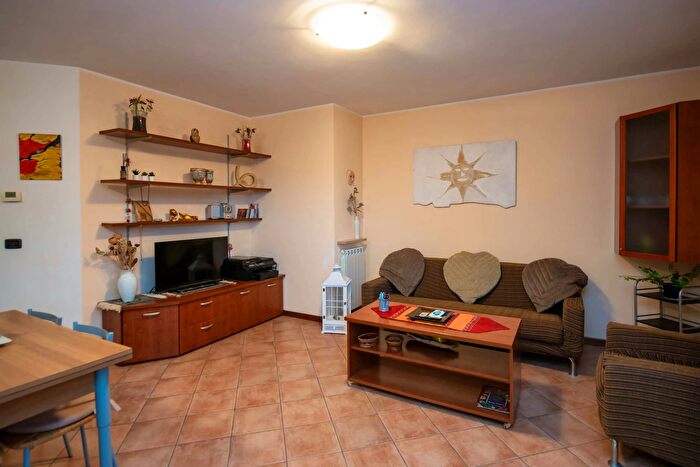 Appartamento monolocale in affitto in Via Molinara, Bussolengo