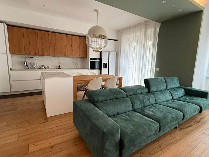 Appartamento trilocale in affitto in Viale Lombardia, Città Studi, Milano