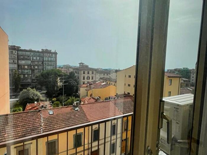 Appartamento trilocale in affitto in Porta al Prato San Jacopino, Firenze