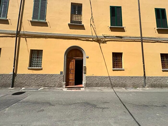 Appartamento quadrilocale in affitto in Via Senzanome, Bologna