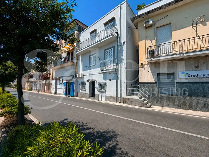 Appartamento bilocale in affitto in Via Montegrillo, Bacoli