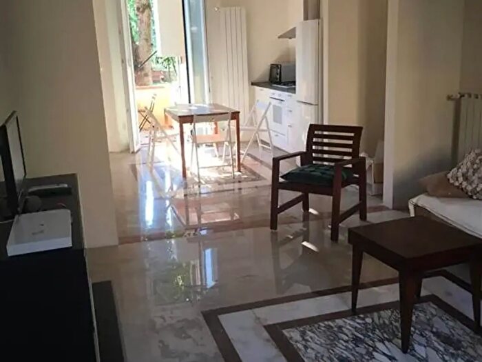 Appartamento quadrilocale in affitto in Via delle Panche, Firenze