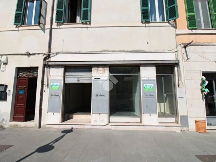 Appartamento monolocale in vendita in Piazza Martiri della Liberta, Poggio Mirteto