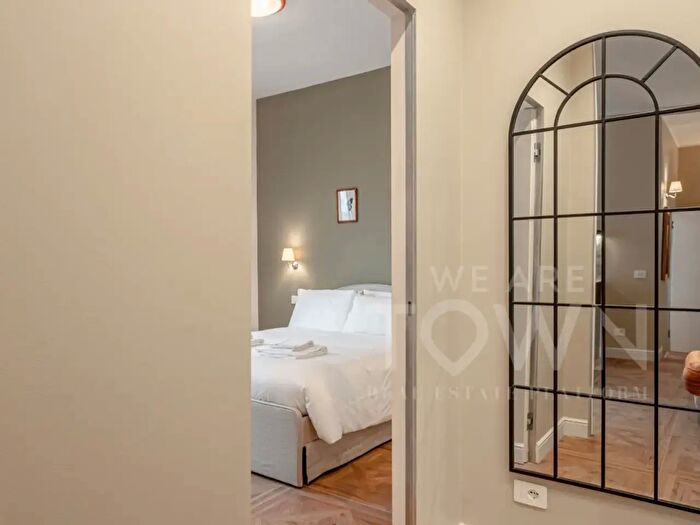 Appartamento trilocale in vendita in Largo della Crocetta, Milano