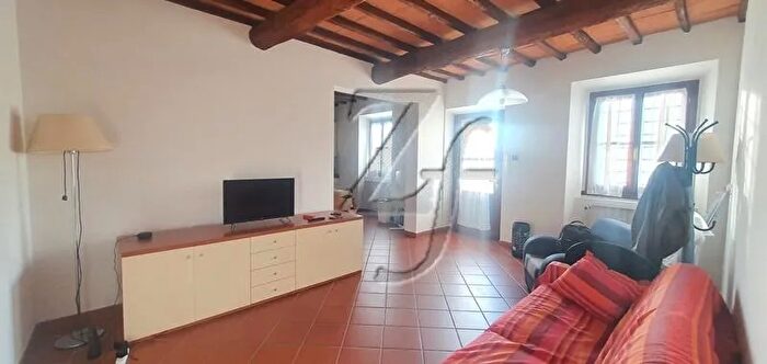 Appartamento trilocale in vendita in Campi Bisenzio