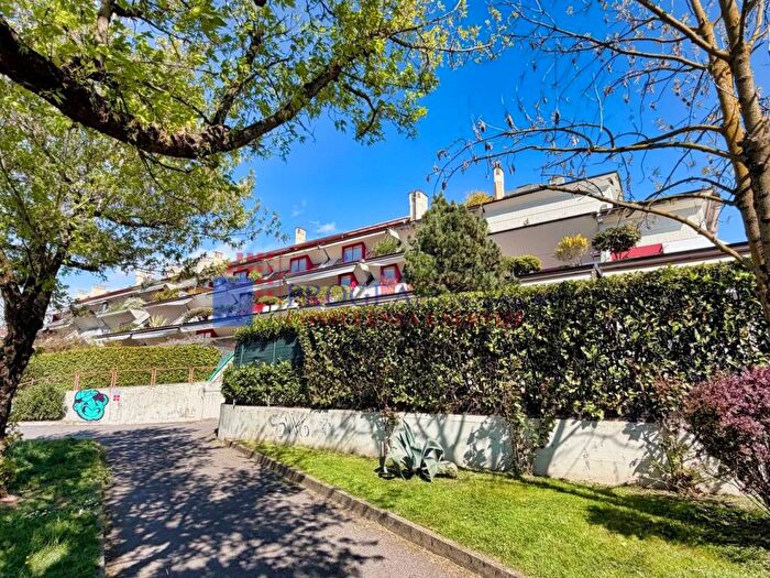 Appartamento trilocale in affitto in Viale Corpo Italiano di Liberazione, San Paolo, Bergamo