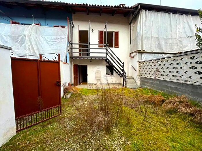 Casa bilocale in vendita in Via Fratelli Mottura, Villafranca Piemonte