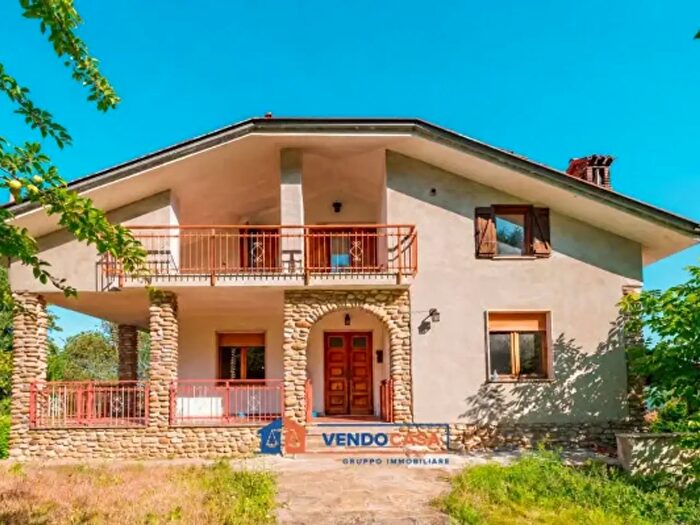 Casa con 6 locali in vendita in Borgata Vernette, Feisoglio