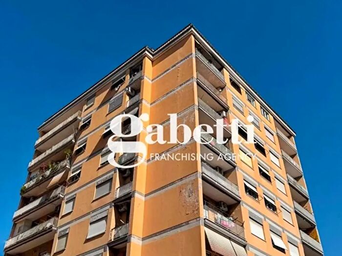 Appartamento bilocale in vendita in Viale della Serenissima, Roma