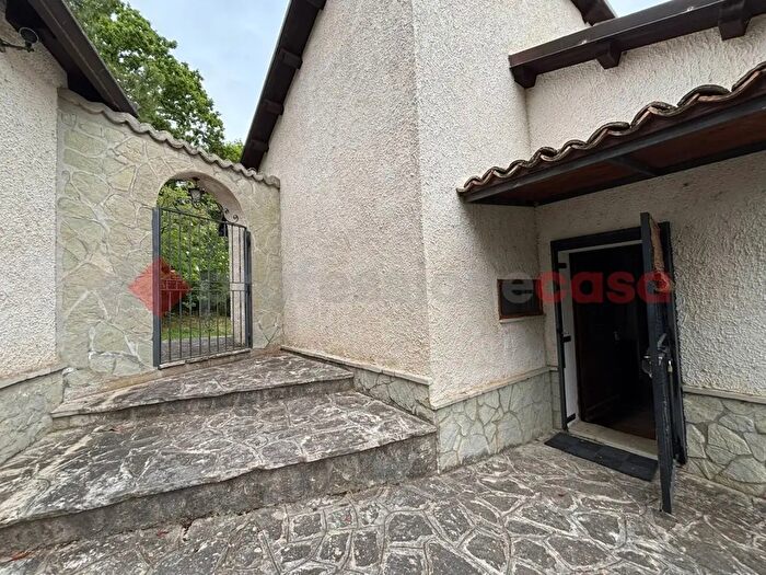 Casa quadrilocale in vendita in Contrada Civitavecchia a, Jelsi