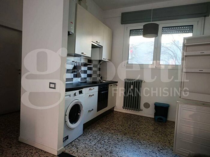 Appartamento bilocale in affitto in Via Garegnano A, Musocco, Milano