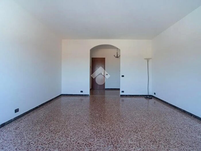 Appartamento trilocale in vendita in Via Febbraio, Carpi