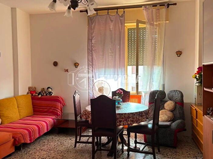Appartamento bilocale in vendita in Via Caprera, Vigevano