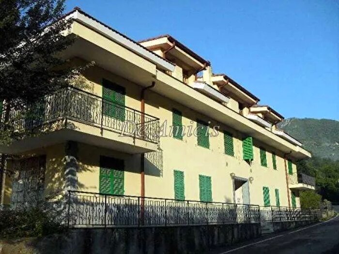 Casa quadrilocale in vendita in Strada Provinciale, Dolceacqua