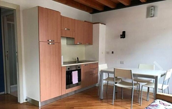 Appartamento monolocale in affitto in Via San Rocchino, Ospedale Civile, Brescia